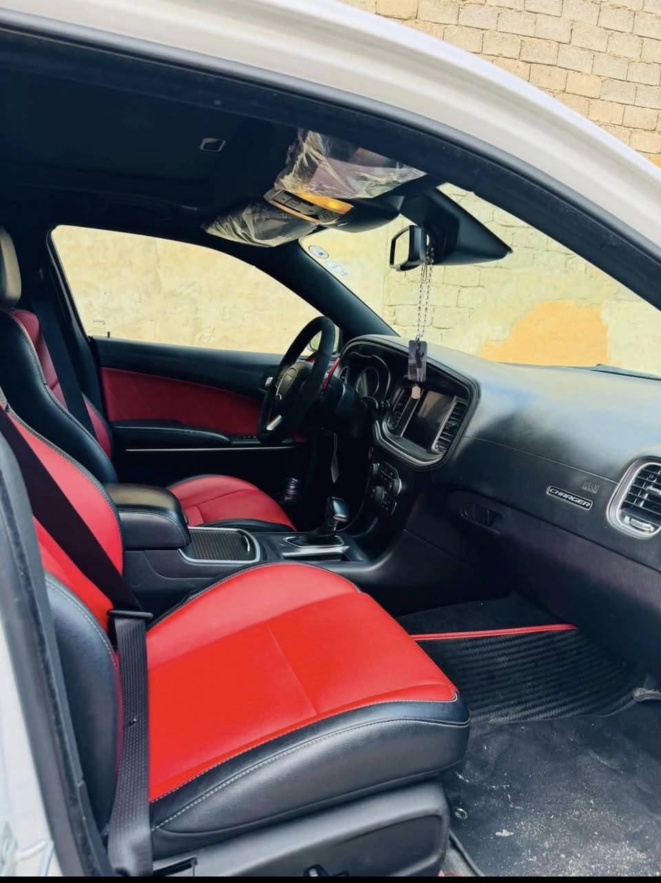 جارجر GT PLUS
عندي عملية والحالة طارئة ومتوازي علبيع 

فول فول مواصفات اعلى فئه سلايد فتحة 

الموديل : 2021 . (وارد كندي ) . 
كلين تايتل 
العداد :(65)الف ميل
المحرك : V6.  3.6L .

مكان السارة بغداد 
رقم أربيل  باسمي 
سنوية جديدة الهزة جديده (شرط تحويل)

موجود سونار مرفق بالمنشور 

والباقي مكفول كفاله عامه
من الدعامية إلى الدعامية 

السياره رايدها ب 175 ورقه قفل قفل قفل 

ما متواجد بالفيسبوك اتصال فقط 
0772 729 3680
رحمه لوالديك اذا تتصل لا تعاملني
