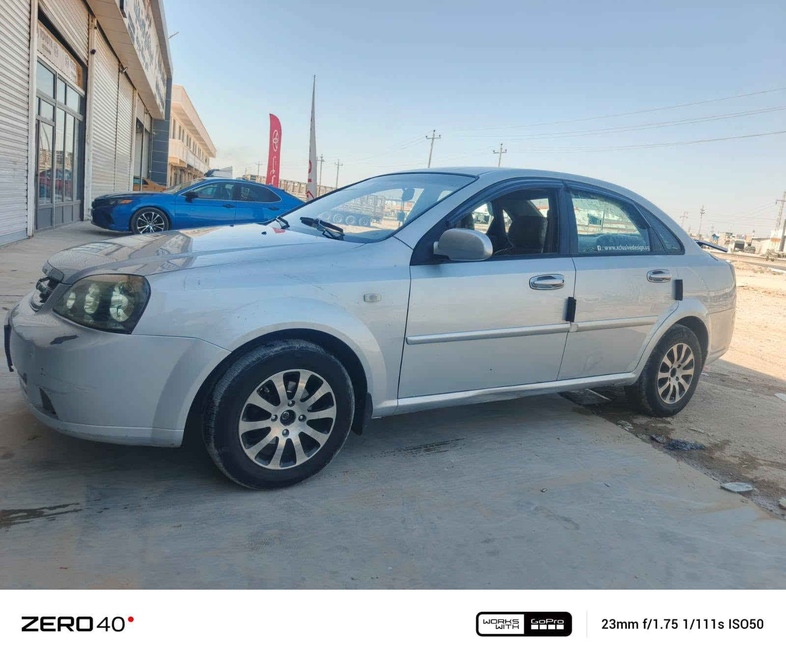 لاستي  موديل 2005  محرك 1600 
رقم بغداد باسمي شرط التحويل 
السياره بيها 3 قطع صبغ فقط بدون دواخل 
سعرها 60 وبيها مجال واذا اكو مرواس كوري ماكو مشكلة 
تبريد شغال 
محرك وكير مكفولات و كشر و داخل مكفولات 
صدر نص عمر 
تايرات جدد 
سياره كلش حلوه و نضيفه  داخل خارج 
للتواصل راسلوني او  الاتصال على رقمي 
***********
