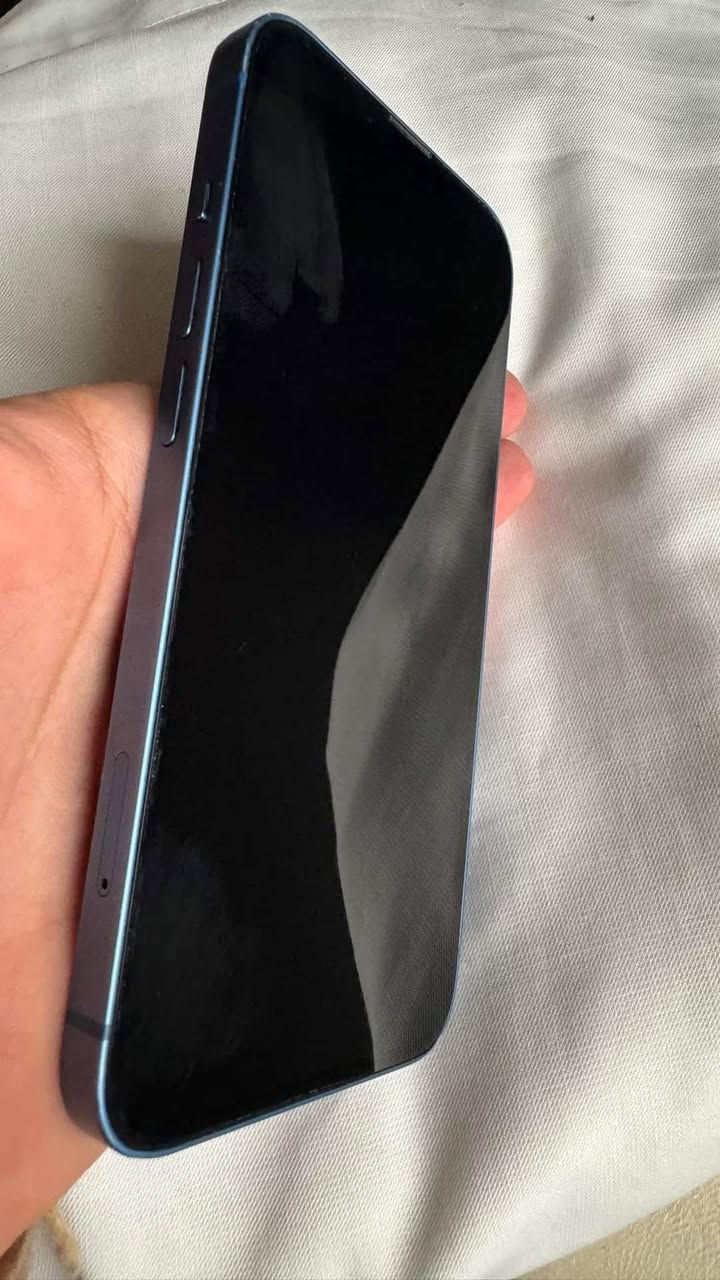 السلام عليكم
12 عادي اللون الأزرق 
نضافه 100/100  جهاز شرق اوسط 
ذاكره 64 
بطارية 100 
جهاز كله شغال وعل ضمان تجي تفحص منا لحدما تمل كله شغال كامرات✅ اتصال ✅واي فأي✅ فيس إيدي✅ صوت ✅أي خلل مآبي مستبدل شاشه وبطاريه احسن نوعيات بلسوك جهاز كامل مكمل سعره 225 وبي مجال للطيبين يرهم بيع ويرهم مراوس مكاني بغداد مدينه الصدر متوفر خاص أو واتس أب 0778011223


**إذا كنت صاحب هذا الإعلان وتريد حذفه لأي سبب، رجاءا أرسل رسالة إلى الدعم الفني**