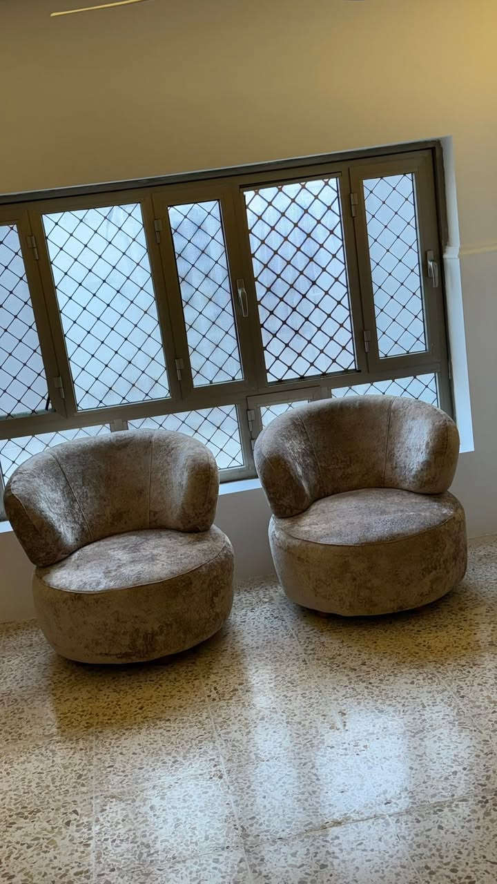 السلام عليكم 

كراسي عدد ٢ للبيع مستعمل لكن جديد استعمال لمده شهر ونص 
حطاطه والخشب زان تركي 
السعر ٣٥٠ وبي مجال ♥️


**إذا كنت صاحب هذا الإعلان وتريد حذفه لأي سبب، رجاءا أرسل رسالة إلى الدعم الفني**