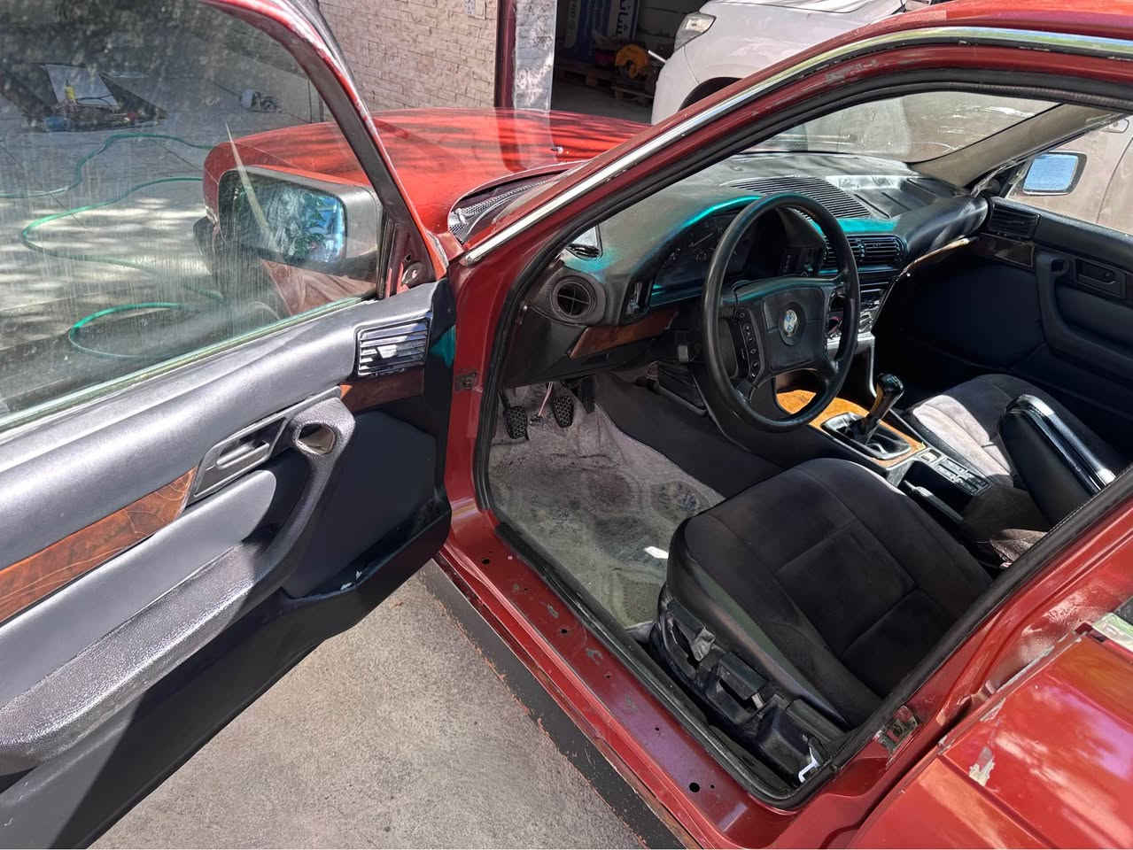 BMW525

1990

گێڕ عادی ٤جام کارەبا ٦کەلە ناو فۆرمیکا کوشن جلد ویلوو تایە لۆک پێش پان بەشەرتی گێڕ و مکینە و تحویل بڕاوە غەرامە سنوی سالو نییویکە بەسەرجووە 

سعر ٣٥ معاملە 

لەسلێمانیم 

*********** السليمانية, العراق
