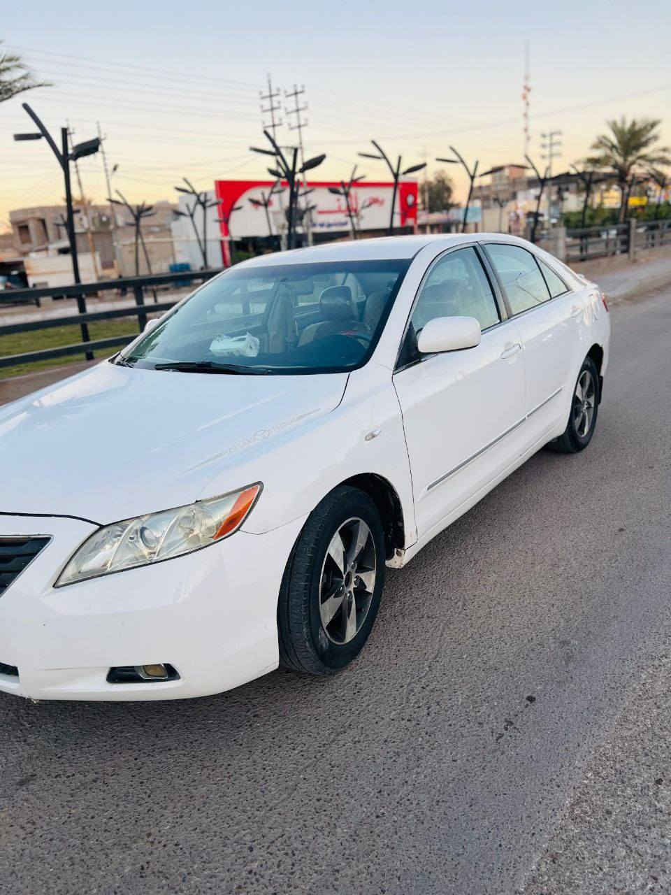 السلام عليكم.   للبيع كامري.    موديل 2007
رقم بغداد.    الماني .   تحويل مباشر. 

خليجي.   محرك. 2400.  
كير.   محرك. المحرك لا تبخير ولا تنقيص بشرط    
جاهزه من كلشي.   شرط الفحص
تخم تاير جديد
صبغ حزام.    جماليه.   ضرر جاملغ ايسر فقط بدون دواخل
امراوس فقط مع كورلا او النترا او نيسان صني او اي شي حسب الأتفاق 
مكاني..  الانبار . الخالديه  
اخون بدون بيع فقط امراوس
للأستفسار:
***********
