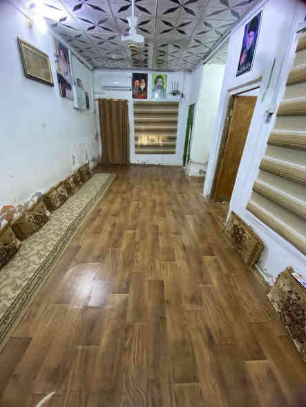 بيت تجاوز بلامن الداخلي بلسوك القديم خلف اعدادية سبطين للبيع مساحة تقريبآ 200 متر (يتكون من غرفتين وهول ومطبخ وديوانيه وحمام وتواليت وطارمة جبيره )  
السكف اعكاده 

السعر ب 22 مستعجل على البيعه 
الشراي يتصل وبلخدمة 
***********
