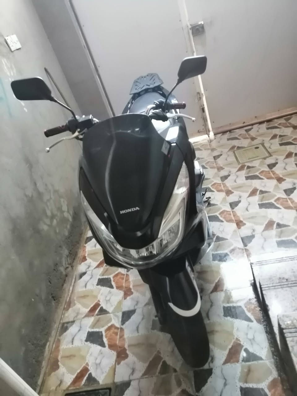 السلام عليكم
دراجة للبيع PCX الجيل الثاني
لتواصل ***********
