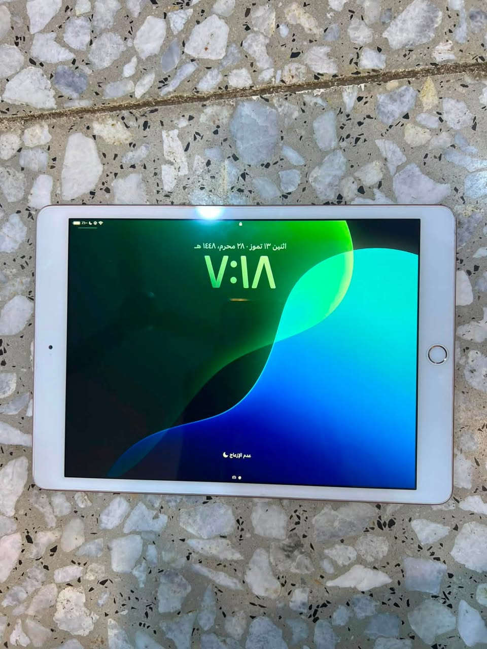 السلام عليكم ايباد 8 iPad للبيع بطارية 90 نضيف جدا مداخل تصليح سعرة ١٧٠ وبيه مجال للتواصل واتساب ***********
