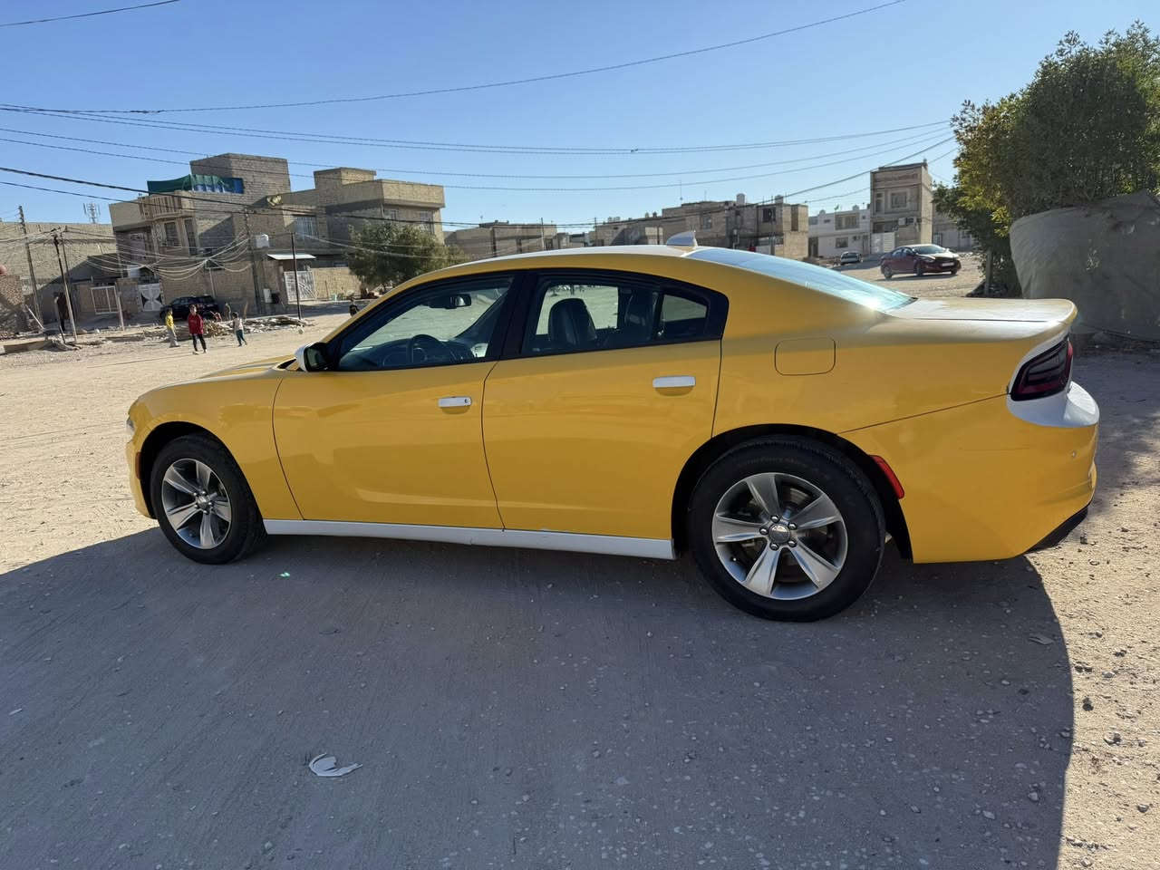 جارجر ٢٠١٧معلايه ٢١حادثها سرقه ٣قطع بس فتح بدون تبيديل عنوان كربلاء رقمها بغداد سعر ١٦٨وبي مجال خطها  بغداد كربلاء للاتصال ع رقم *********** غير متواجد ع فيس
