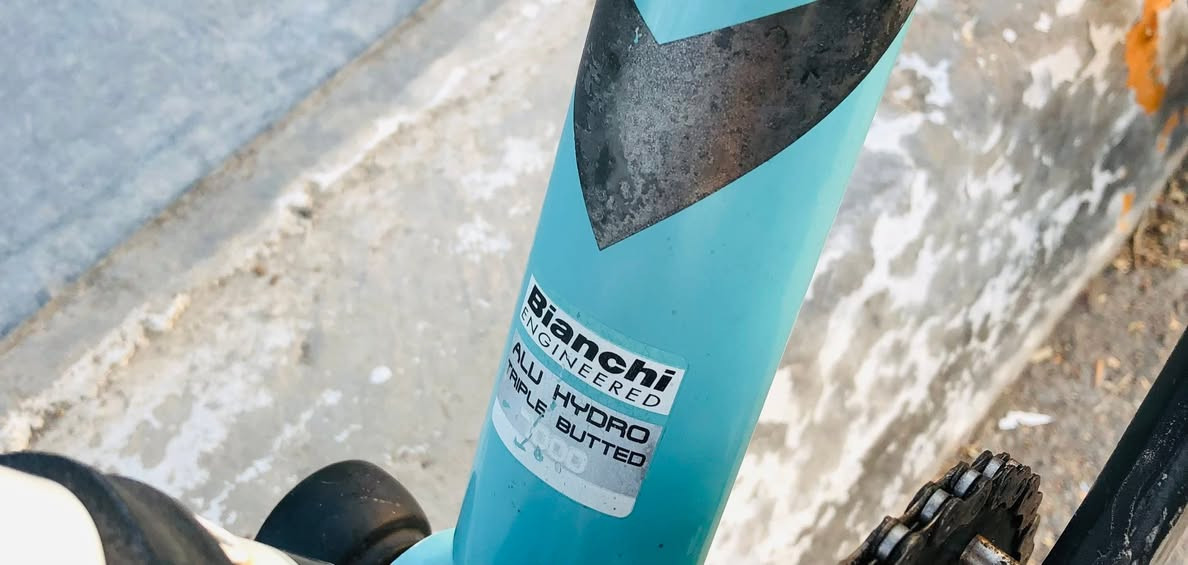السلام عليكم دراجه جبلي ماركه KUMA 5500 bianchi الايطاليه
حجم الدراجه 26  فريم عالي
دبل SR SONTOUR XCR 
سستم  شيمانو 2*10 ديور بالكامل عدا العقرب SLX
ستيرن ماركه fsa 
صينيه وذراع ماركه fsa
بريكات shimano m445
اطارات كتان
بطيخات deore xt
 
الدراجه للبيع او للمراوس مكاني بغداد شارع فلسطين 

***********
