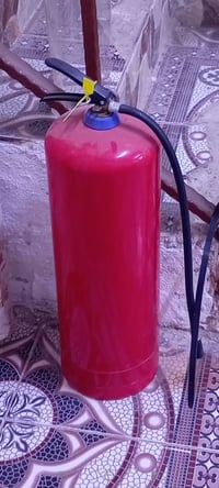 طفايات • بحالة جيدة • للبيع
