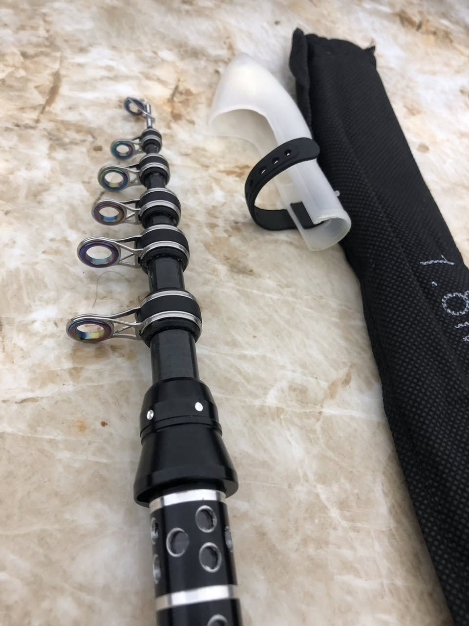 شلعه كامله مكينتين+عود اثنين+خيط كتان ١٠٠ متر وعلبات وخداعات
اول تم ٢٨ مع التوصيل ملاحظه العودا واحد من قطعه مكسوره وقابل للتصليح


**إذا كنت صاحب هذا الإعلان وتريد حذفه لأي سبب، رجاءا أرسل رسالة إلى الدعم الفني**