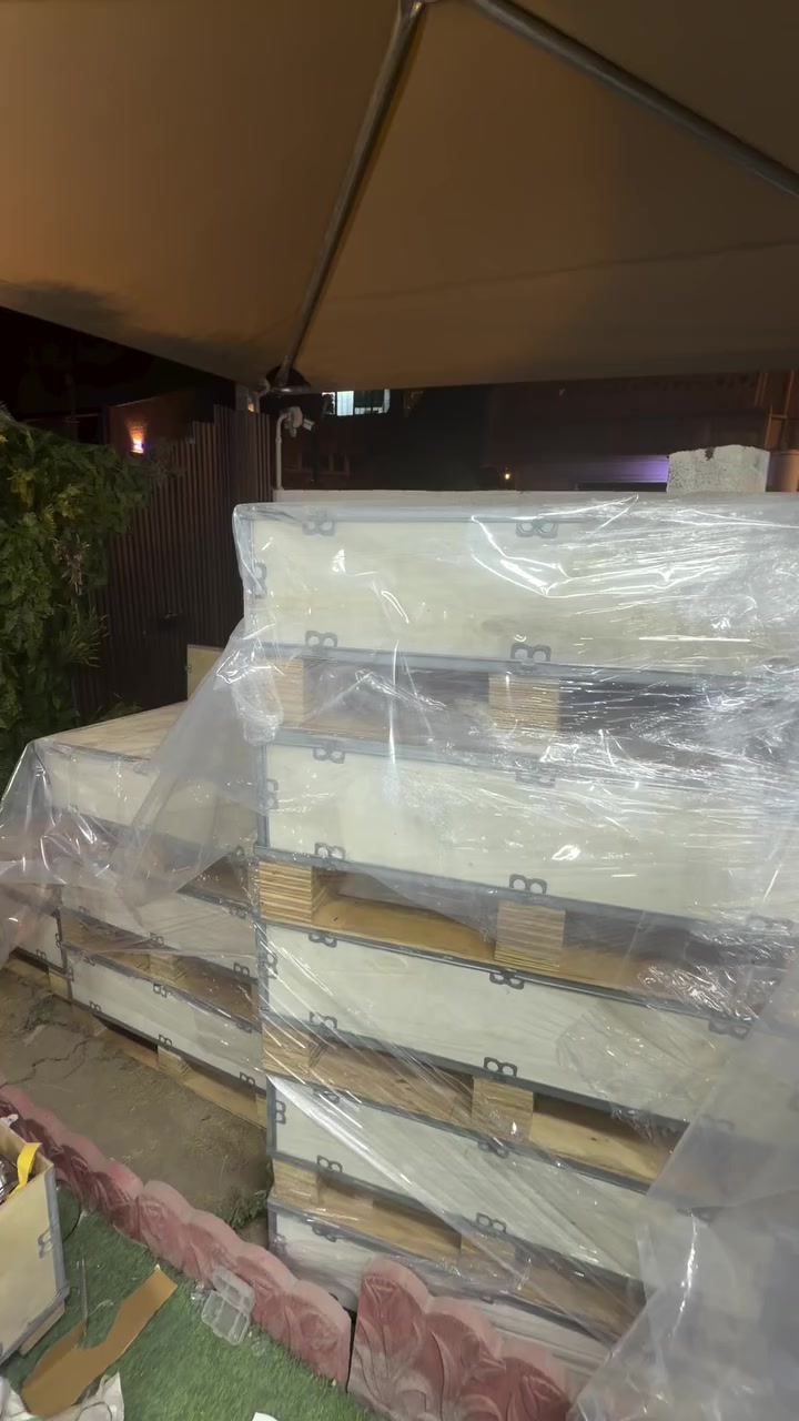 كادرنا
متكون من 30 شخص فنيين و مهندسين ذات خبره عالية في سوق العمل يمكننا تجهيز وتنفيذ جميع المشاريع المنزلية والمشاريع الضخمة مستعدين للعمل تحت اي ضروف كانت وبأفضل كفاءة 
فريق مختص في عمل الهياكل الخاصه بالالواح (ميكانو-لحام)
للتواصل و الاستفسار:-
الدعم الهندسي:***********
قسم المبيعات:-***********
