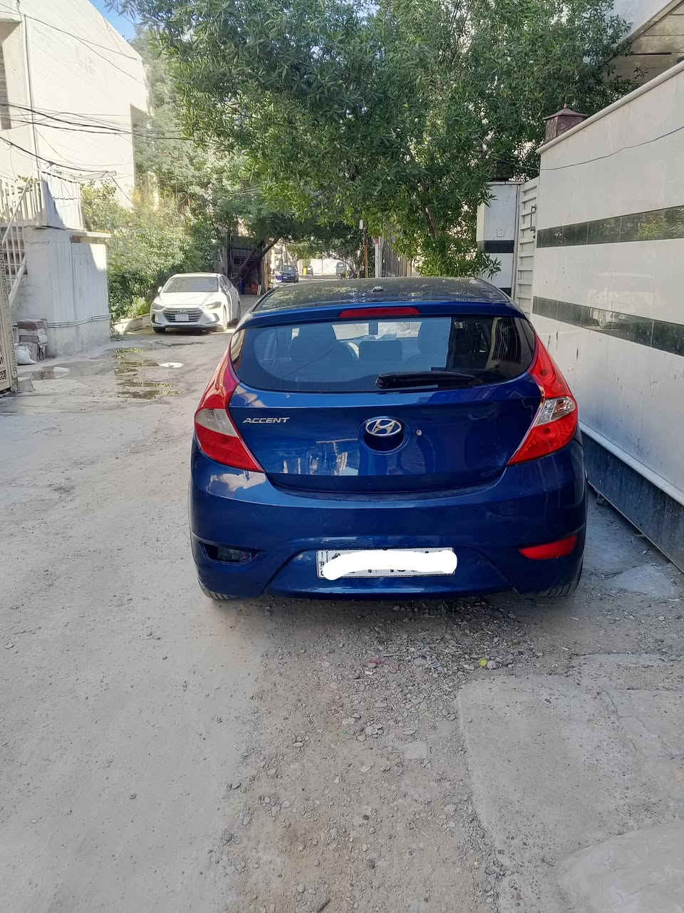 اكسنت رقم بغداد موديل 2016 وارد امريكي محرك 1600 السعر 88 وبيها مجال موبايل ***********
