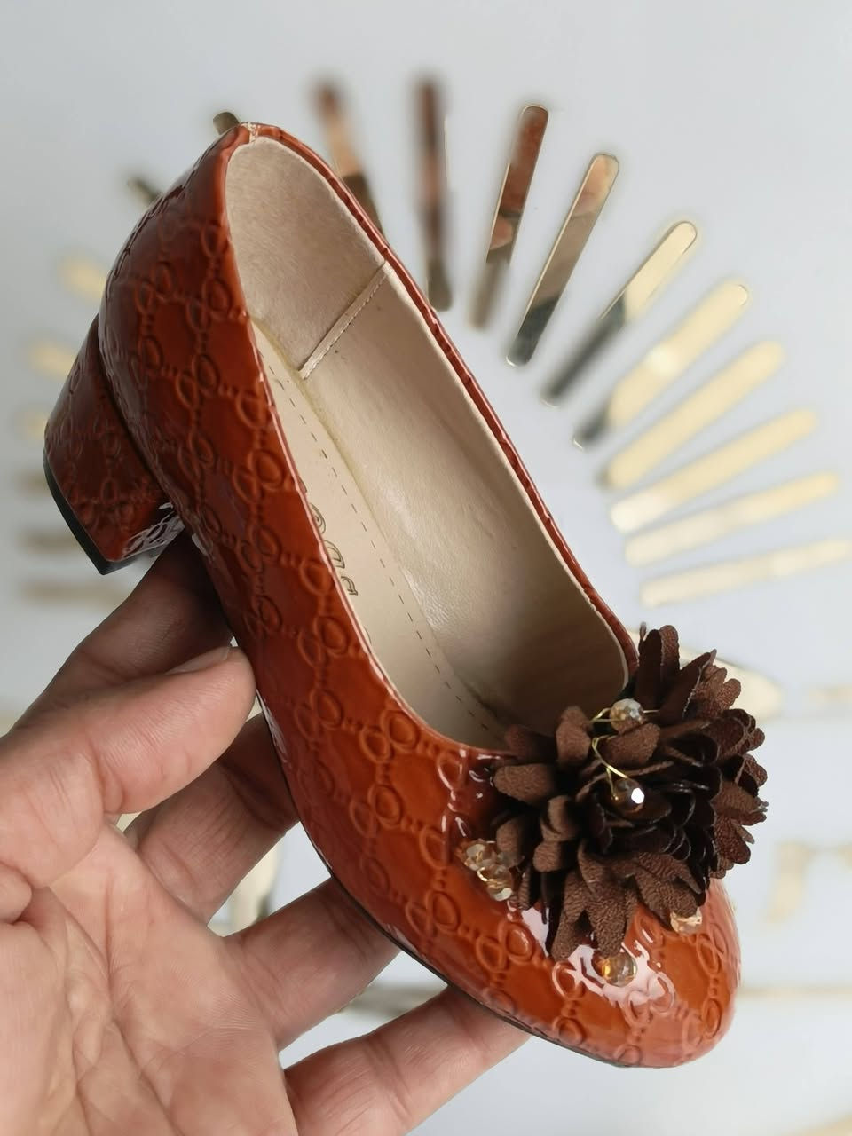 #أجمل كعب بناتي 👑💕
أناقة + راحة + ستايل يلمع بالمناسبات ✨
💥 السعر القطعة 6 آلاف
💥 والعرض الخاص 👇
🎁 2 بــ 10 آلاف فقط 🎁
توفري 2 ألف وتاخذين موديلين لبنوتج 👠💖
الكمية محدودة والعرض لفترة قصيرة ⚡
الحجز بالدايركت أو تعليق (تم) 👑🔥


**إذا كنت صاحب هذا الإعلان وتريد حذفه لأي سبب، رجاءا أرسل رسالة إلى الدعم الفني**