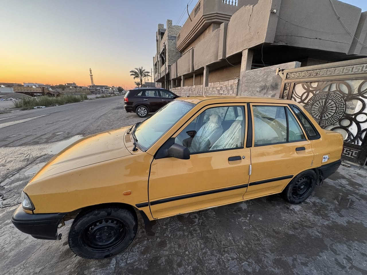 سلام عليكم سايبه للبيع مديل 2015 لسياره احله من صور مكينه كير جديد صدرها جديد شواصي لا تعمير ولا مفطور جديد سيراه كفاله سنويتها لل2031 هيه ما عليها كلشي ولا غرامات سعر ٣٥وبيها مجال الخاص مفتوحه *********** وتساب الثير *********** اتصال
