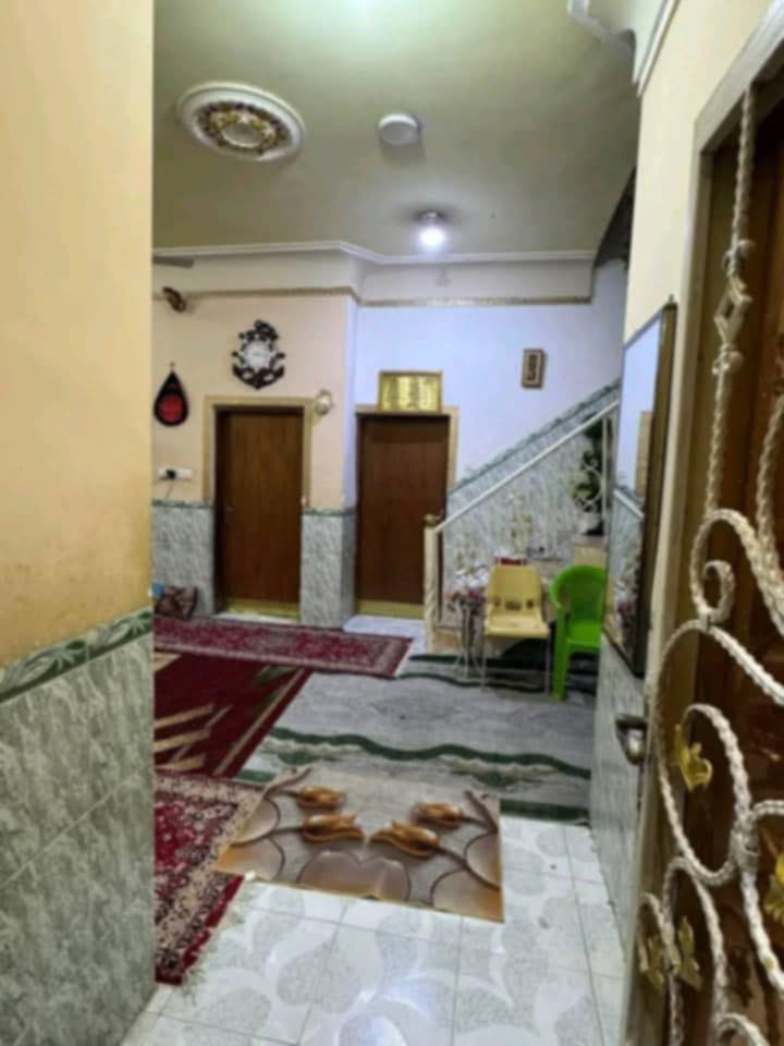 دار للبيع   حي الحكم قرب مستوصف الحكيم  يرهم مراوس 

مناطق المطلوبه للمراوس (الشراكيه الثالثه او حي الشرطه حي العمال الضجريه ) 

المساحه  (130) متر طابقين بناء كونكريت مسلح 

ط الاول غرفتين وصاله واستقبال ومطبخ 
ط الثاني غرفه وصاله ومجمع صحي 

السعر (125) 

للاستفسار الاتصال ع الرقم (***********)
