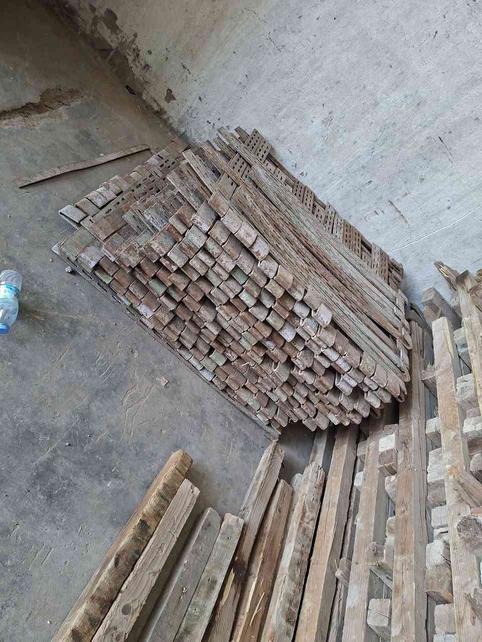 خوان فخات رباعيه وحكات للبيع بلبصره *********** 》***********
