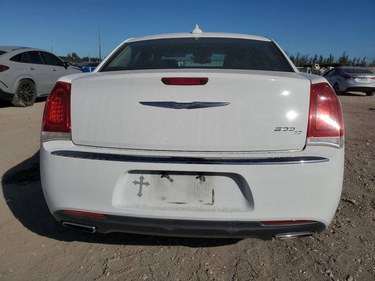 ياللة سلام عليكم اخوان اوباما 2017 دخول ضباط سياره حاليا ب الإمارت ابيعك داخل ميناء البصره بدون گمرك 185 وبيها مجال الكتاب داخله بيه واسط +لحد يدخل خاص مكلف بنشر رقم راعيه ***********
