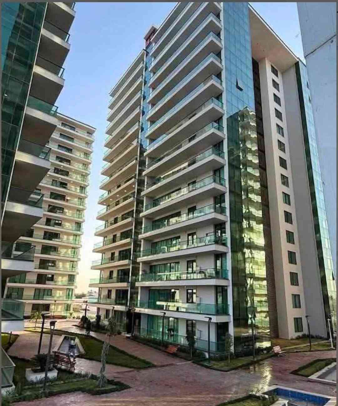 🏢 شقق للبيع في مجمع الود السكني فرصه للسكن او الاستثمار باسعار مناسبة
•••••••••••••••••••••••••••••••••
🏡 شقة للبيع في مجمع الود
📍 المساحة: 190 م²
🛏️ 3 غرف نوم
🏢 الطابق: 9
🏢 بنايات ال C
🌳 إطلالة مباشرة على الحديقة
🔑 موعد الاستلام: خلال 10 أشهر
•••••••••••••••••••
🏡 شقة للبيع في مجمع الود السكني
📍 بنايات ال B
🏙️ الطابق: الثالث
🌅 إطلالة جميلة
مساحة 200 m
🪟 الشقة مجهزة بستائر كاملة مع ديكورات جاهزة
••••••••••••••••••••
🏡 مجمع الود السكني
🔹 180م² – جاهزة للسكن
• إطلالة فلل وبوليفارد
• بنايات B
• 3 غرف نوم، 3 حمامات، مطبخ، صالة، 2 بلكون 
🔹 190م² – جاهزة للسكن
• إطلالة فلل
•••••••••••••••••••
🏠 شقة للبيع في مجمع الود السكني
• بنايات ال C  – طابق وسطي
• مع السبالت والسخان
••••••••••••••
شركة مفتاح 🔑 بغداد للتسويق العقاري 
📍المنصور _ شارع 14 رمضان
نستقبل كافة عروضكم العقارية 
للتواصل واتس اب ***********
