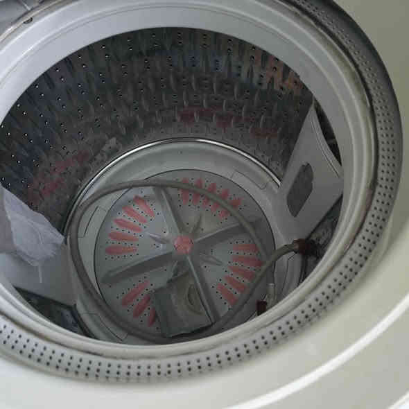 غسالة هيتاشي ١٢ كيلو  اوتماتيك خط.حار وخط بارد شغالة نظافة جيدة على وضع الشركة السعر ١٢٥ الف *********** دهوك
