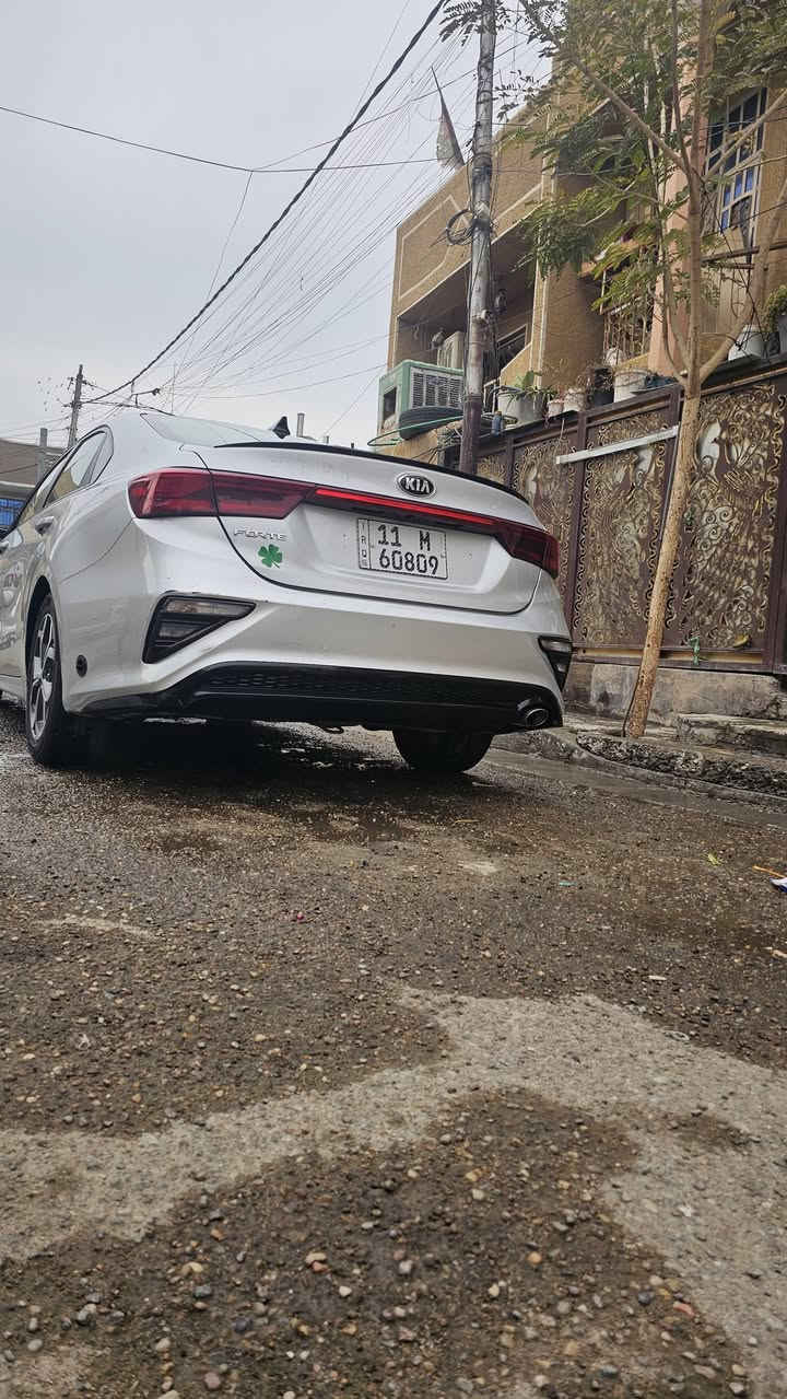 السلام عليكم فورتي ٢٠٢٠ حادثة بنيد سطحي بدون دواخل بيهة منضومة غاز كير at السيارة مكفولة ماناقصهة برغي السعر ١٢٨ غير متوفرعل خاص الشراي يخابر ‎0773 480 8743
