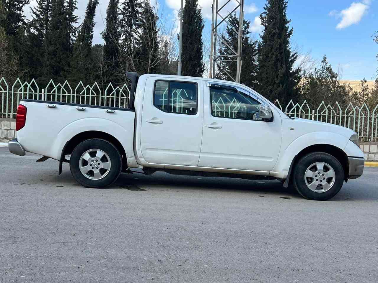 پێش هەمو شتێک سلاوی خوای گەورەلە هەمو لایەک نیسان نەڤارا مۆدێل٢٠٠٩ سەیارەکە کامل بۆیاخ کراوە بۆ جوانی  کارەبای کامل بەشەرت سەیارەکە مەکینەی تەشفید کراوە بەشەرتی ١٠ فیتەر  گێرو مەکینەو ئەکسل تەبریدی ساردو گەرم بەشەرت ٤ جام کارە بایە تازە پێشی داگیراوە  تونگو تۆلە  سەیارەکە هیمالی دۆستە سعرەکەشی ٧٥ مەعامەلەیەکی برایانە حەزت لەسەیارەکە بو دەس نانیم بەروتەوە لەخزمەتانام  بۆزانیاری زیاتر پێوەنی بکەن *********** السليمانية, العراق
