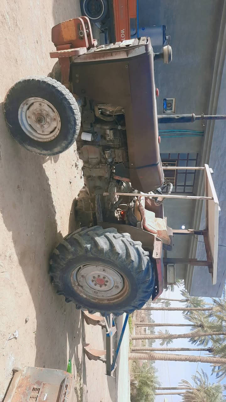 السلام عليكم ورحمة الله وبركاته مكينة فركسن حجم ٢٩٠ محرك مجفت جديد استندر باور وراهة فدان او عربانة سنوية ٢٨ تحويل ثاني يوم بسمي المكينة هاذ رقمي ***********ابو حسين
