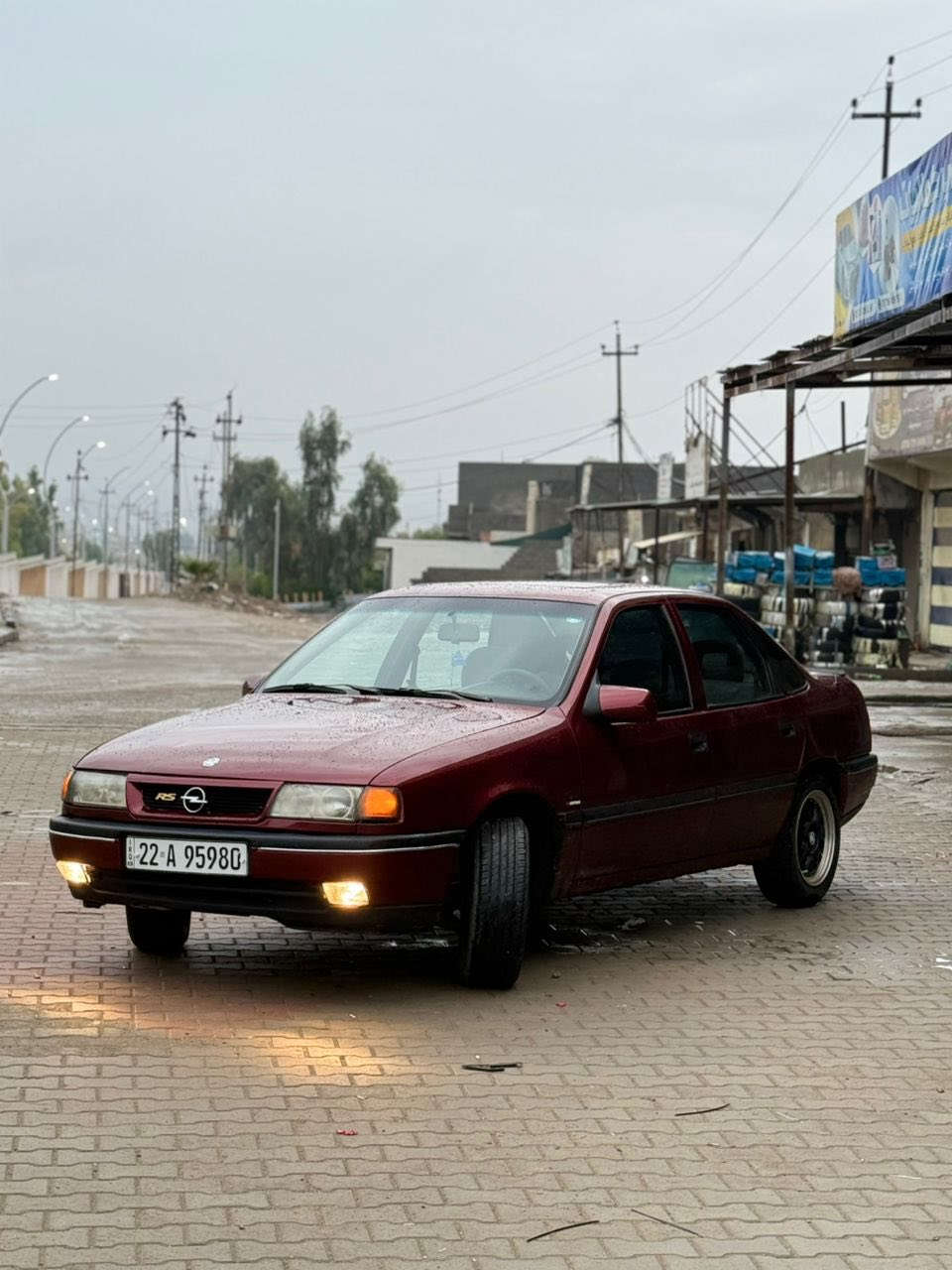 سلام عليكم اوبل فيكترا مه كينه 18 گير عادى موديل 1992 سلايت ناو فورميكا ناو غورفه ى زور جوانه چوار تايه ى تازه ويل BBS عه نكه بوت لايت هه لقه كوبونى به نزينى هه يه ره قه م باريك سه نه وى 7  مانگه به سه ر چوه به شه رتى ته حويل و براوه 
تكايه موشته رى نيت نامه مه نيره جواب نادريته وه 
ته نيا تيل ***********♥️
