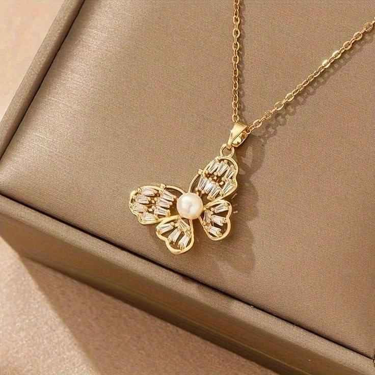 قلادة الفراشة🦋

لصاحبات الذوق الرفيع 💋
قلادة نسائية فاخرة مطلية بالذهب مع ميكرو مرصعة بحجارة الزيركون مع لؤلؤ 
✅طلاء ثابت
✅ذهب برازيلي اصلي
✅ مايتغير لونهه
✅متوفر باللون الذهبي
الاصلية 💯 الحجر الداخلهة اصلي زجاجي وليس بلاستك لون المعدن طلاء ثابت جداا  
🚘يوجد خدمة توصيل لجميع محافظات العراق ٤ الاف🚘 النجف, العراق


**إذا كنت صاحب هذا الإعلان وتريد حذفه لأي سبب، رجاءا أرسل رسالة إلى الدعم الفني**