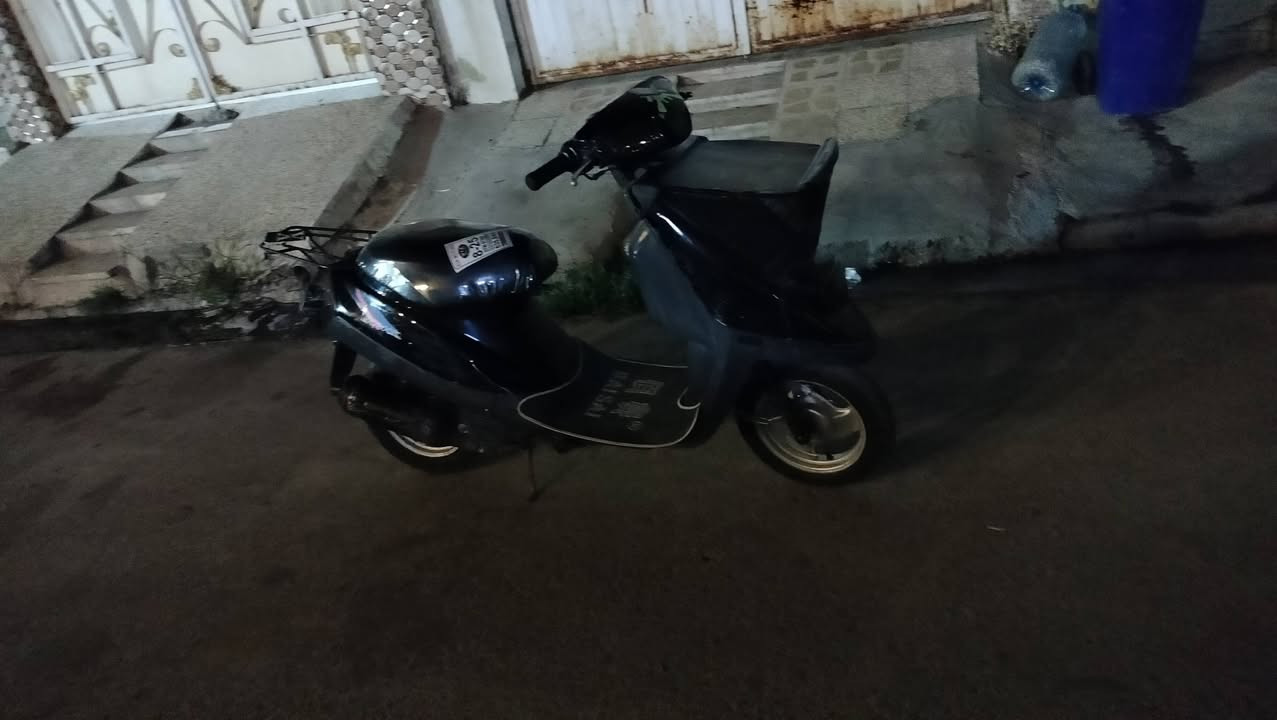 مطور بزون يماها محرك شرط ما مفتوح بس ادوس السكريتا يشيخ فول تحريكه معدل يعبر 60  ما بي لا ونا ولا اكسنت معدل يعبر واير منيا كلها شغالا كيج السرعه سلف شغال    جيب وياك فيتر وجيك  السعر 250   رقم الموبيل ***********
