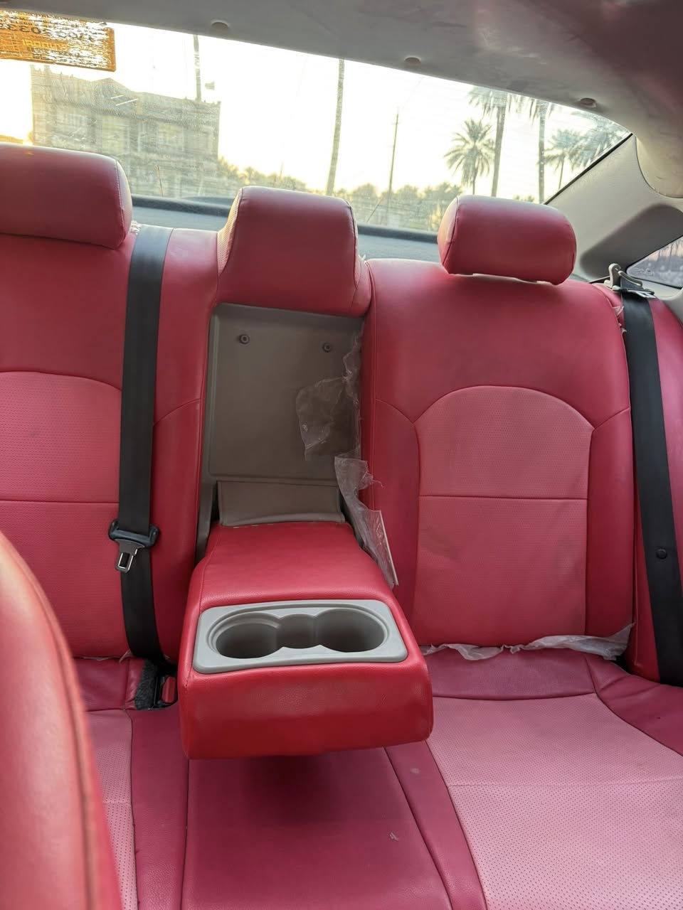 السلم عليكم شباب لبيع سوناتا موديل ١٥ السياره جاهزه من كلشي حادثه بصيط العنون بابل الكفل ***********السعر 118  وبيه مجال
