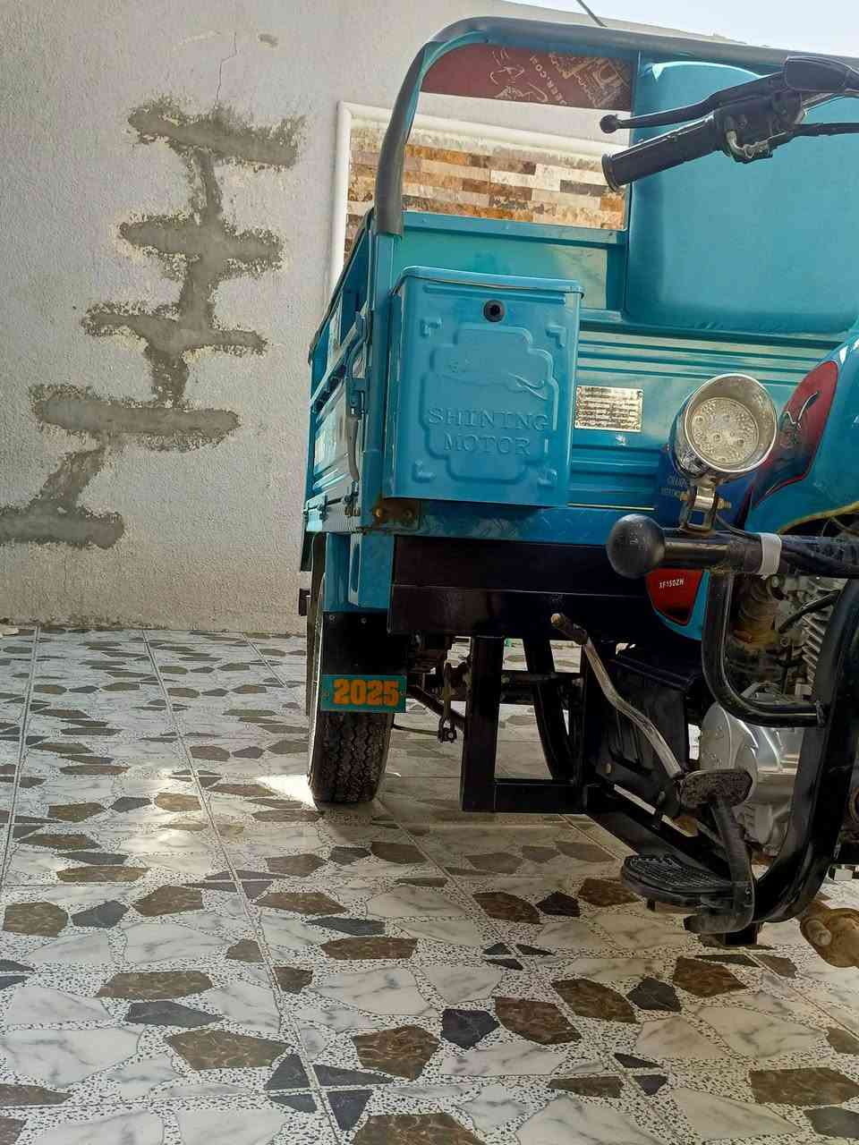 ستوته للبيع جديدة موديل ٢٠٢٣ طالعه ٢٠٢٥ مكانه كربلاء الحر والرقم ***********
