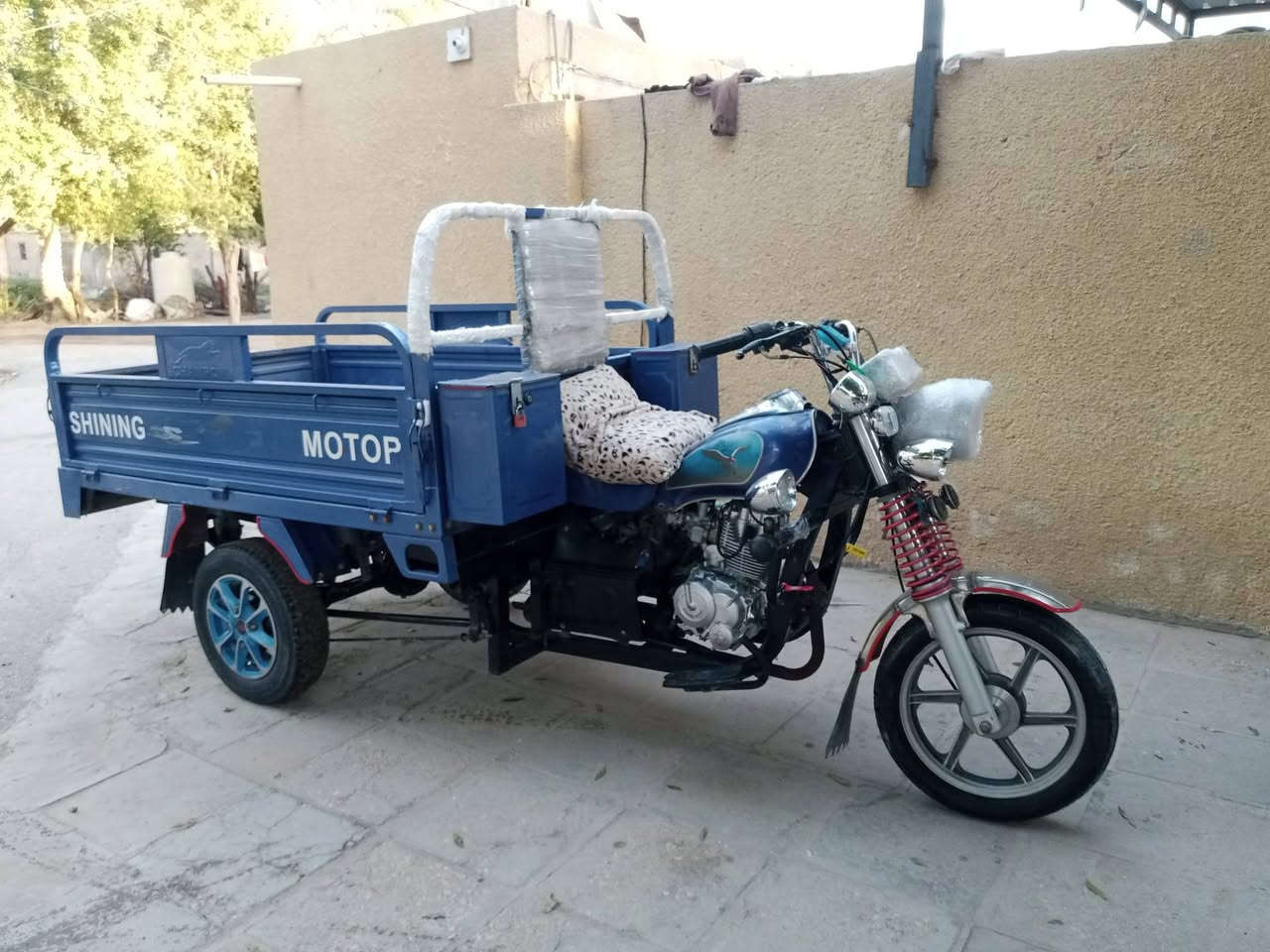 السلام عليكم ستوته للبيع 2019 نضيفه مكينه كير بوكس واكسن نضيفات بنزات بريك جدد  تايرات جدد شاصي مكفول أوراق أصولية وكيله شارع المدينة كهربائيات كله شغال السعر 1900 وبيه مجال المكان الكوفة الاتصال على الرقم ***********
