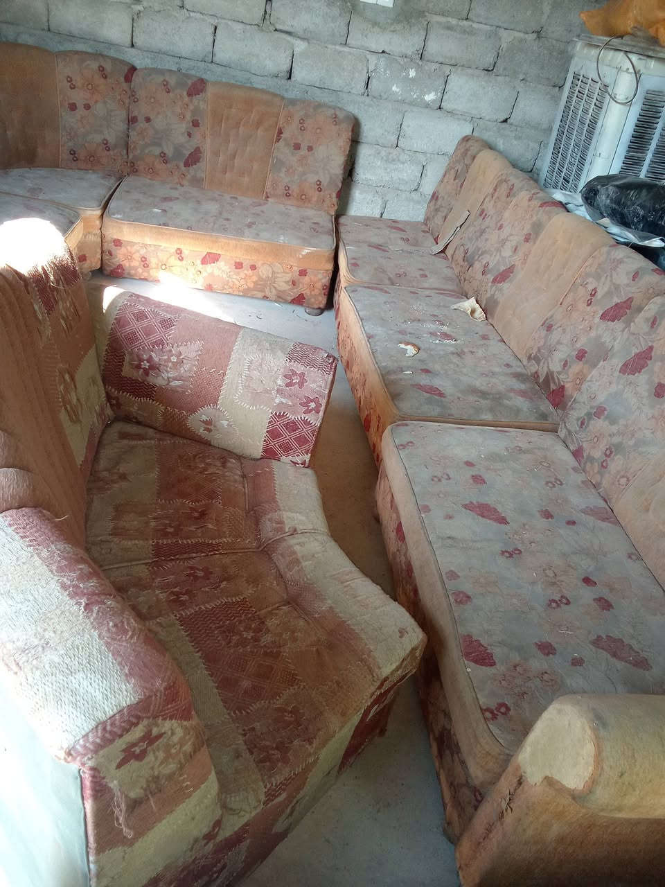 اسعر 50
***********
قرية لزاكه 
مخ
