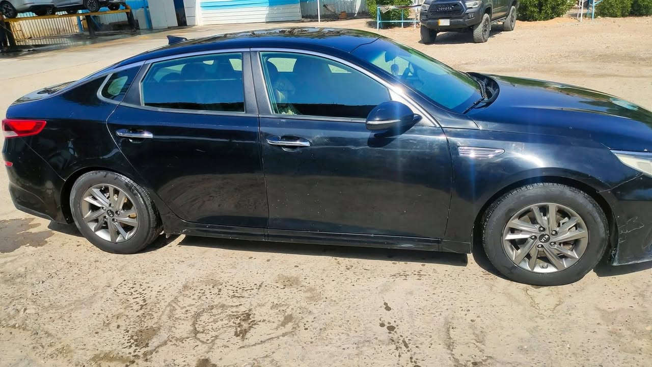 السلام عليكم
للبيع كيا اوبتما 2019 وراد امريكي
مواصفات الfe
1_ اشاير بالمري
2-رادارات 360
3-كروز سرعة 
4-قيادة ذاتية 
5-شاشه كبيرة تدعم Appel CarPlay
6_محرك 2400 ( مفتوحة و معلايه بدون دونز )
7- تحذير تصادم 
وبية بعد مواصفات 
حادثه بنيد و و حاملغ مصلح نفسه مالته السيارة كله ليبل واحد
موجود صور حادث بأمريكه  سياره بيه باب عكس السايق مكدار شبر بالعراق نطخت و سويته
ماشية 86 ميل حقيقي قابل للزياده
#سنوية بأسمي رقم بابل مكان السيارة بابل
موجود على الواتساب والماسنجر 
***********
#السعر 135مجال حك الجيه
