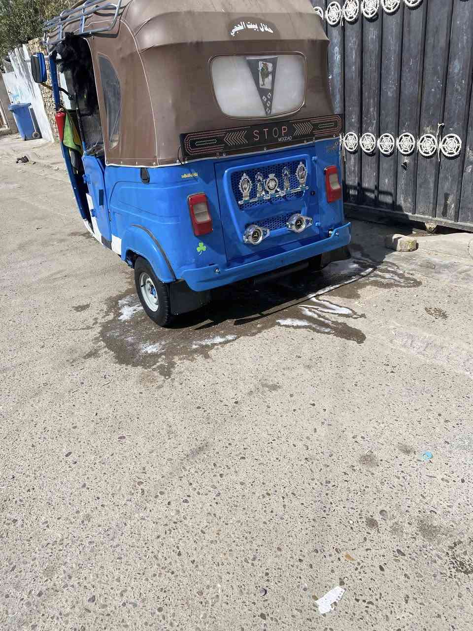 سلام عليكم تكنك للبيع موديل 22رقم وسنويه  مكينه مكفوله الرقم ***********
