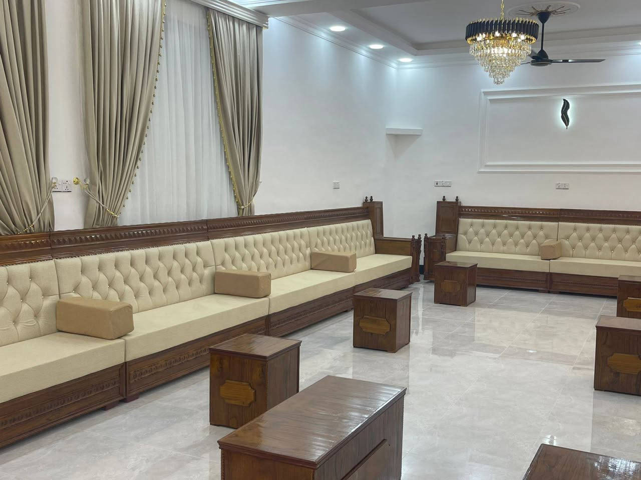 من أعمال معمل نجاره التساهل يوجد بالتقسيط العنوان
ديالى بعقوبه مقابل مستشفى الرازي منطقه ام العظام

 مجاور صناعه سلوان

مواد الاوليه

1 بلوك بلاويد اسود 18 ملم

2 خشب جام روسي ١٠سم

3 اسفنج إكسترا ١٠سم

4 اقمشه وتر بروف تركي #اختيارالاقمشه حسب الطلب

#   عرض مده#  يومين بدون مقدمه قسط#الشهري ١٥٠

رقم التواصل ***********
