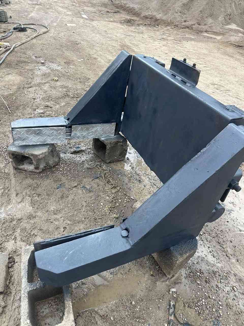 سلام عليكم حاضن بلوك جديده سعره6ورقات  وبيه مجال الاتصال ***********
