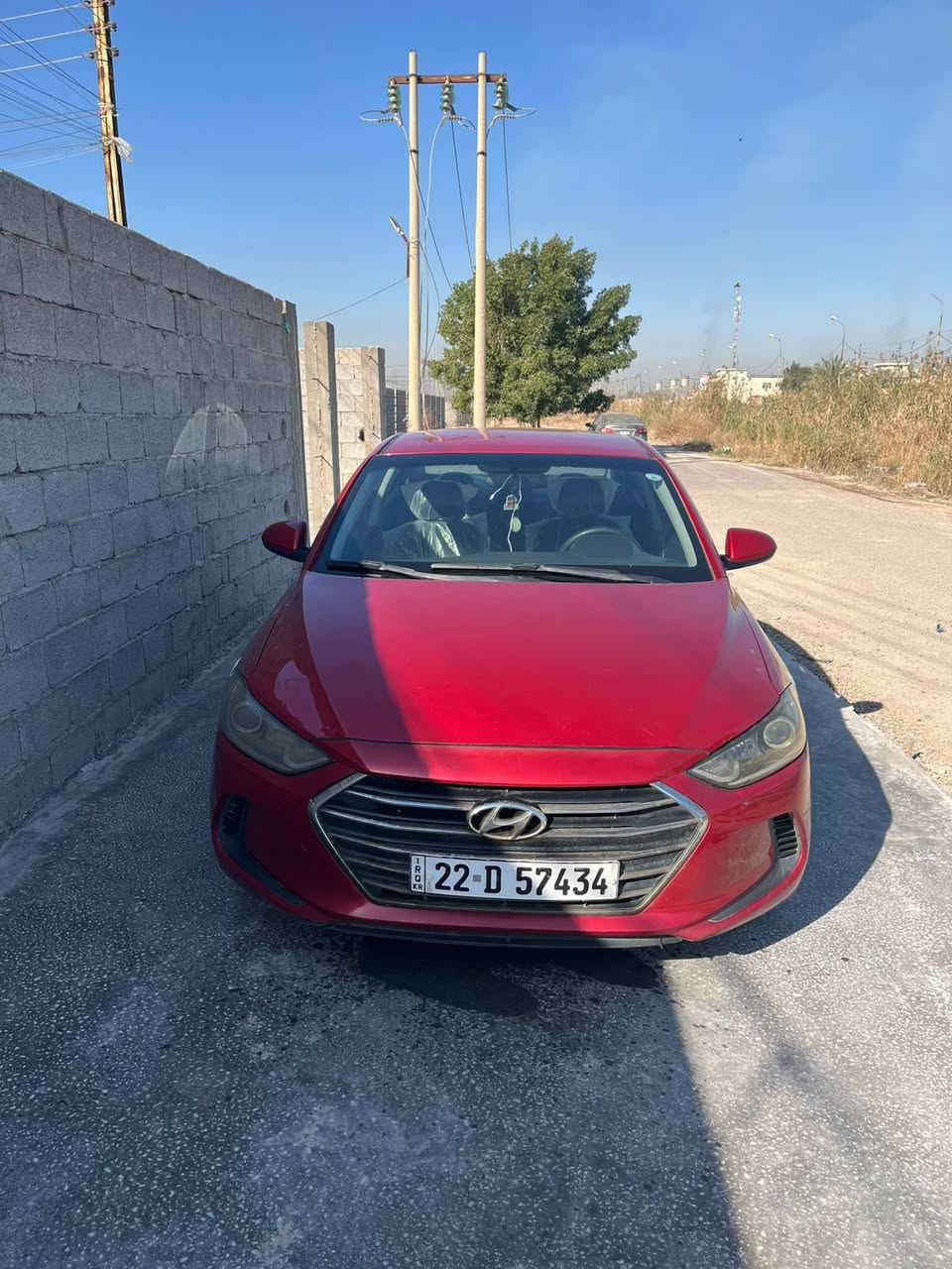 السلام عليكم النترا 2017 امريكي ضرر جاملغ خلفي عكس السايق وجاملغ امامي عمس السايق طابوكه جديده وبنيد مبدل نفس اللون سعرها 125 وبيها مجال غير متواجد ع فيس رقم الهاتف ***********
