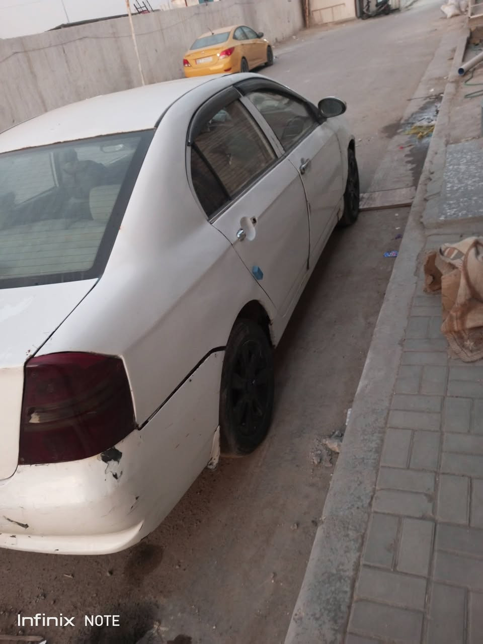 السلام عليكم البيع او مراوس سياره ليفان موديل 11 كير عادي مكينه جديد كهربائيات كله شغاله السعر 28 مكان بغداد الشعب رقم ***********
