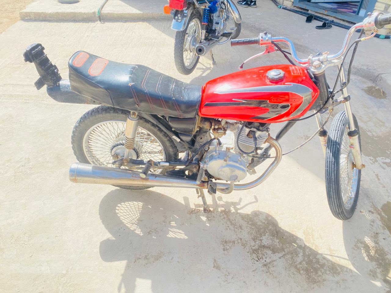 دراجه للبيع موديل 19 نامه كلك كلك سعر 225 واسط الحفريه ***********
