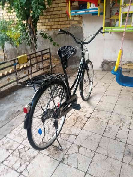 بايسكل بناتي ياباني للبيع حجم 26 مكان بالكوت الداموك ***********
