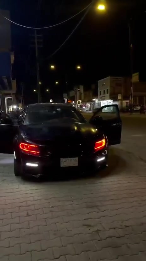 للبيع الوحش الأسود - Scat Pack Widebody 2020 🖤🔥
للبيع أو (للمراوس حسب رغبتك)، الجوهرة السوداء دوج تشارجر سكات باك وايد بدي "أصل" موديل 2020. السيارة قمة بالنظافة وبمواصفات مميزة:
اللون: أسود ملكي (Black Mirror)
المواصفات:
بدن وايد بدي عريض "أصل" بلادي.
فتحة سقف + كشنات جلد وتدفئة وتبريد.
خزن ميموري سيت (Memory Seats).
نظام النقاط العمياء (Blind Spot).
شاشة كبيرة مع كامل وضعيات القيادة (SRT Modes).
الإضافات: السيارة متعوب عليها ومضاف لها لمسات وتعديلات 
السيارة جاهزة من كلشي، برغي ما نقصها. للتواصل والاستفسار حادث السياره جاملغ وبنيد ووباب وببه بالفخذه


**إذا كنت صاحب هذا الإعلان وتريد حذفه لأي سبب، رجاءا أرسل رسالة إلى الدعم الفني**