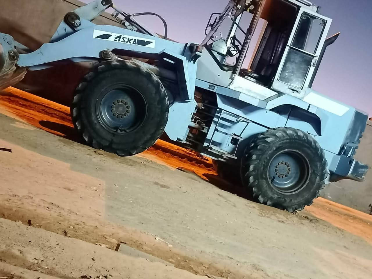شفل فوركاه حجم ١٢٠ مكينه جاهز من كل النواحي ***********
