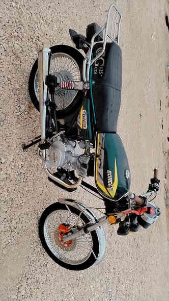 سلام عليكم دراجة للبيع تايكر موديل ٢٤ مكفولة كفاله عامه كهربائيات كله شغاله اي نقص مابيه دراجة خير من الله انضف من الصورة السعر 675 وبيه مدشبول يعرض فيدو ***********
