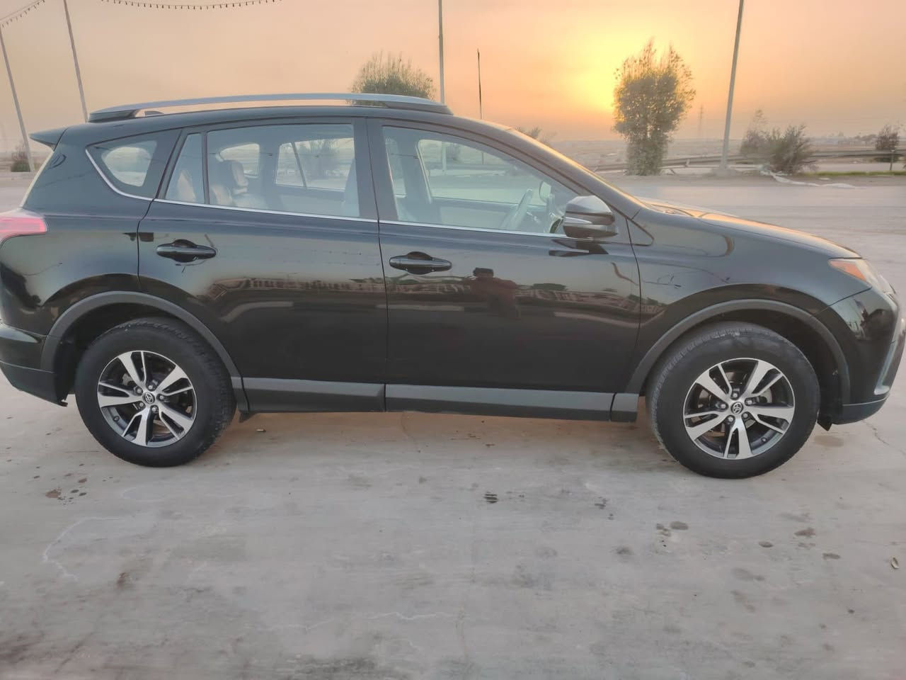 راف فور 18تو ويل حادثهابارد جاملغ خلفي رقم اربيل بسمي تريد تحويل تريد وكله مواصفات فتحه اشاره بل مرايانظام سبور كامره دواره رادار جانبي امامي وبيها مواصفات بعد السعر 185وبيها مجال بسيط غير متواجد على فيس رقم ***********(***********
