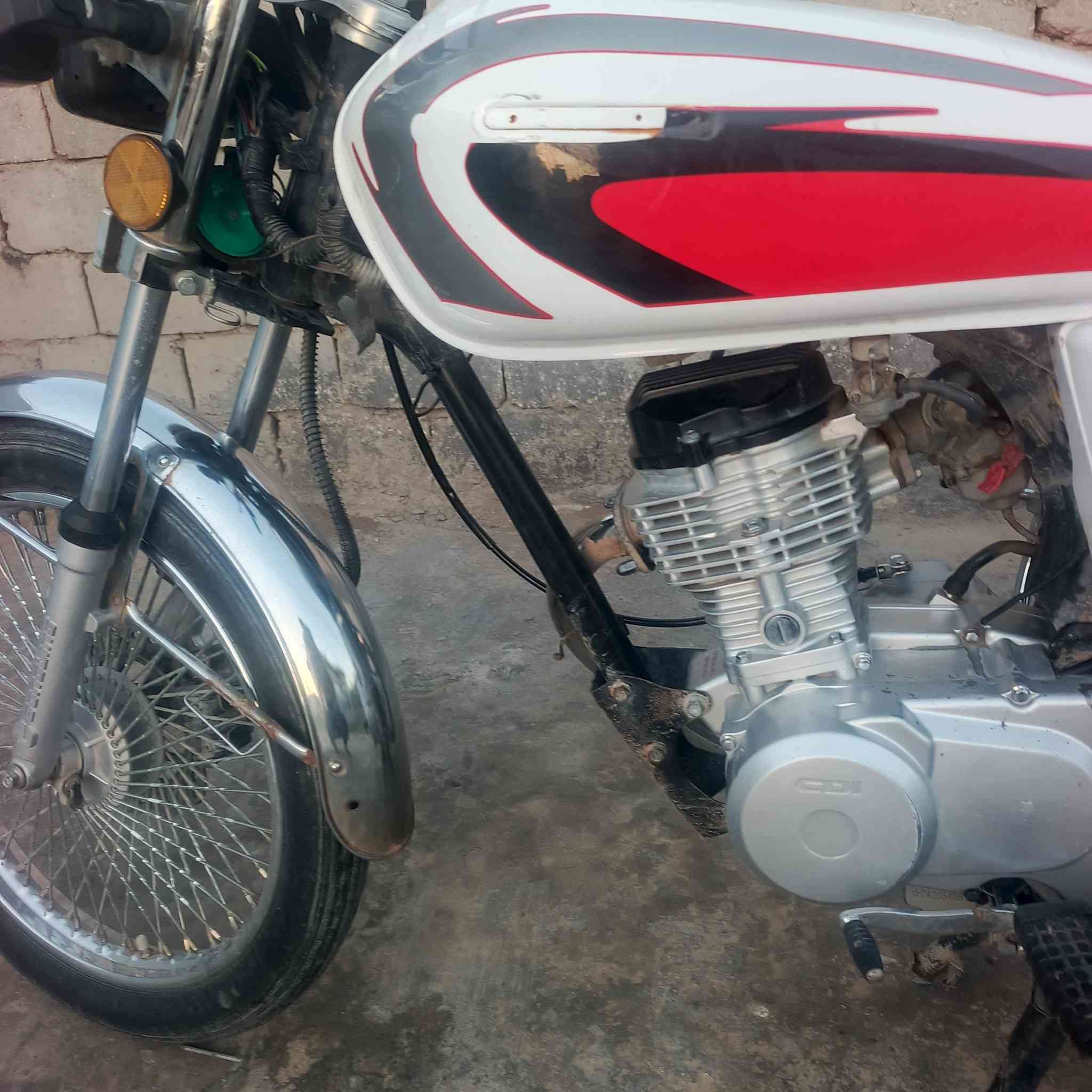 24 اوراق السعر السعر 525 قرب جامعه بابل ***********
