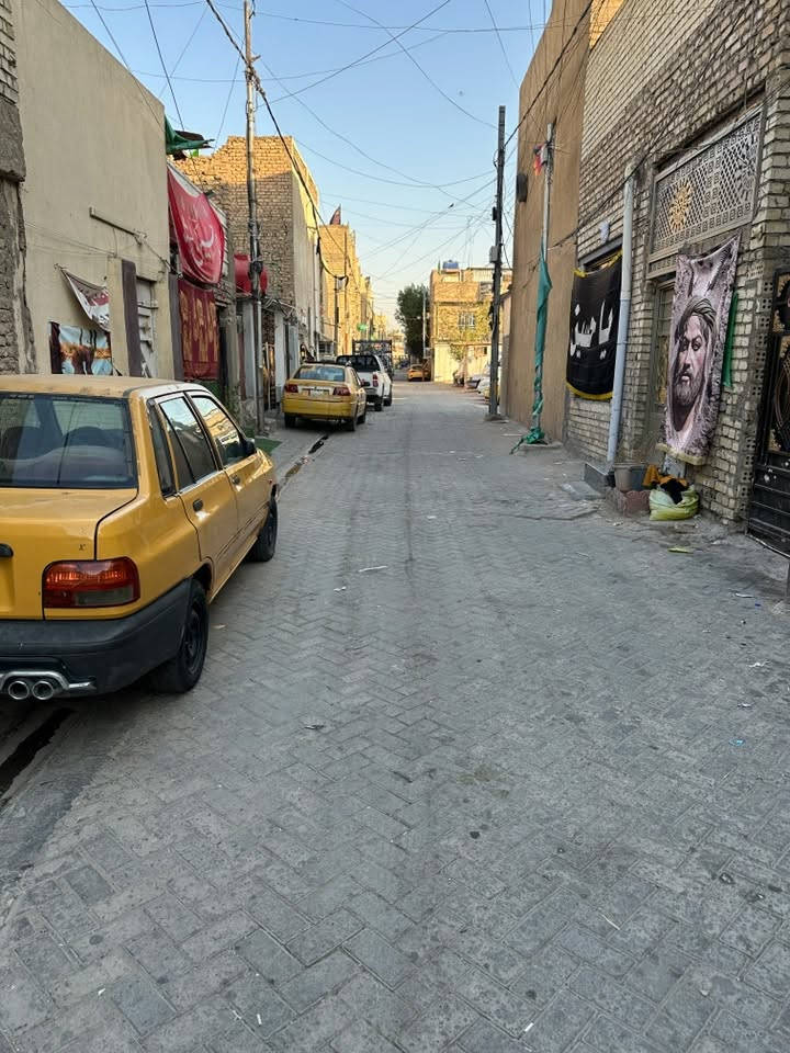 بيت للبيع 

الموقع مدينة الصدر قطاع 60 مقابل زامل ابو الداطلي

مساحته 144 متر 

النزال 18
الواجهة 8

يحتوي على 5 غرف نوم 
  
للأستفسار اتصل ع هذا الرقم 
***********
