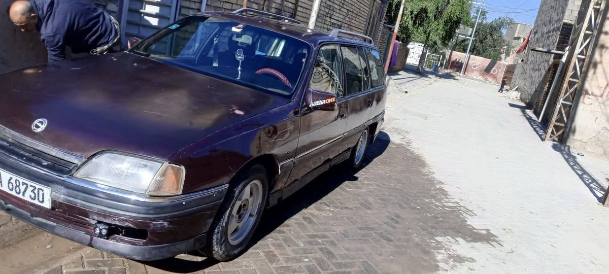 من رخصه مدير الكروب اوبل وميكامديل  1992 سنويه  ل 29بسمي تحويل مباشر سياره اوتماتيك مكان سياره بغداد سعر25رقم 
***********
