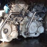 مكاين بوكسر العدد ١١ ومكينتين بولسر للبيع كوم حديد ٠٧٧١٦٨٠٨١٥٩