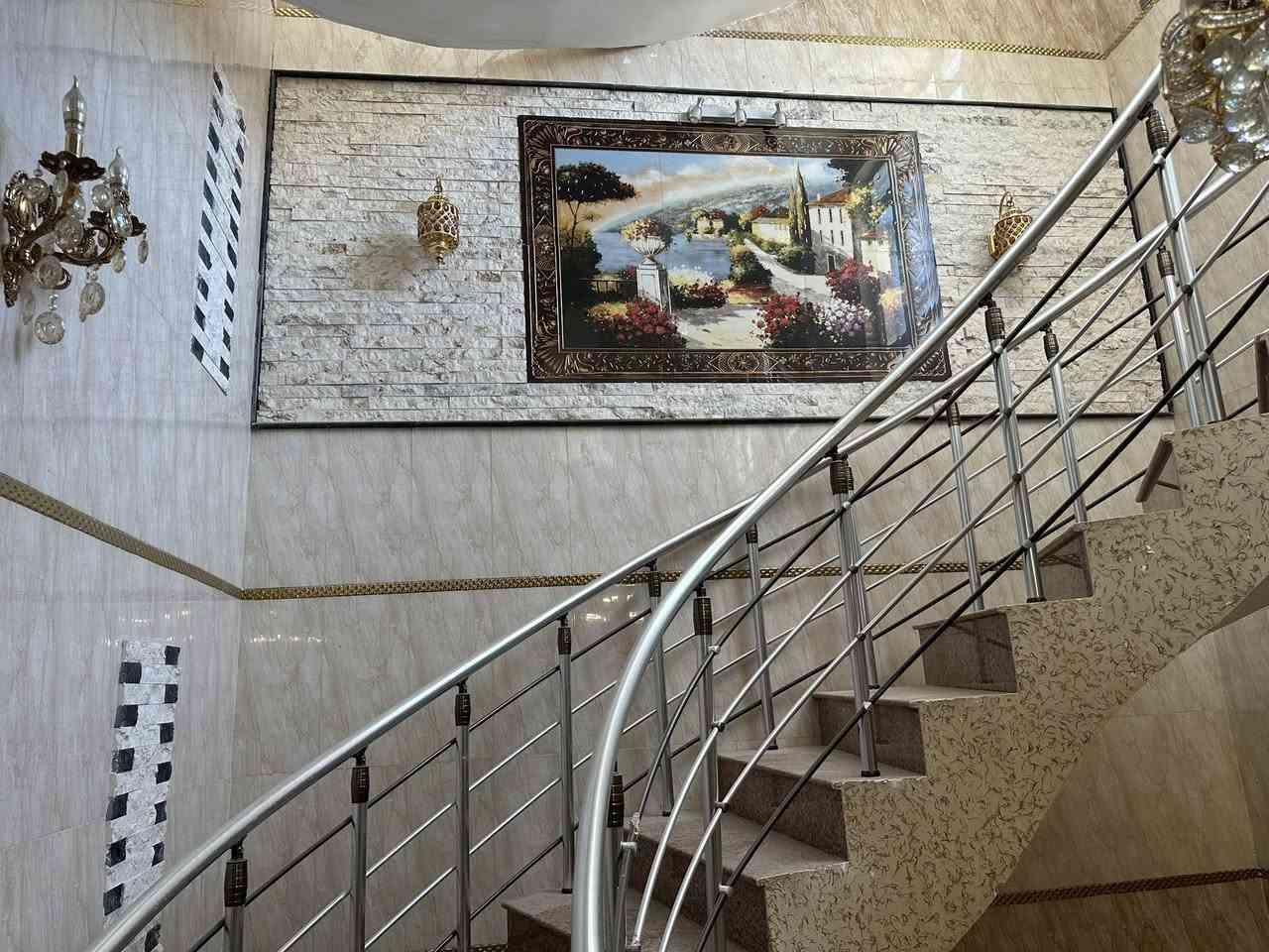 📢 إعلان رقم (834)

🏡 فرصة سكنية مميزة في محافظة كربلاء المقدسة 🏡

تعلن شركة الظلال العقارية والمجمعات السكنية عن توفر دار سكني مميز بمواصفات رائعة وموقع هادئ ومطلوب في حي قضاة السلام قرب صندوق الإسكان.

📍 مواصفات العقار:
✅ المساحة الكلية: 300 متر مربع
✅ الواجهة: 15 متر
✅ البناء: طابقان
✅ عدد غرف النوم: 5 غرف نوم
✅ بناء نظيف جداً وجاهز للسكن
✅ سقوف وديكورات حديثة ومرتبة
✅ مستوى تشطيب ممتاز وجودة بناء عالية
✅ العقار فارغ وجاهز للتسليم الفوري

✨ مميزات إضافية:
🔹 موقع سكني مميز وهادئ
🔹 مناسب للعوائل الكبيرة
🔹 جاهز للسكن دون الحاجة إلى أي أعمال إضافية
🔹 إمكانية البيع النقدي أو الاستبدال بعقار آخر

📞 للاستفسار والحجز:
***********
***********
***********

📍 عنوان الشركة:
كربلاء المقدسة – حي الحسين – شارع المصلحة

🌟 الظلال العقارية والمجمعات السكنية
ثقتكم أساس نجاحنا، وخياراتكم تبدأ من هنا.
