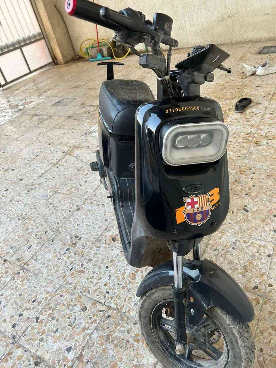 R8
كلشي ما ناقصه السعر 400وبيه مجال

عنواني بصره تنومه 
ه‍ ***********
